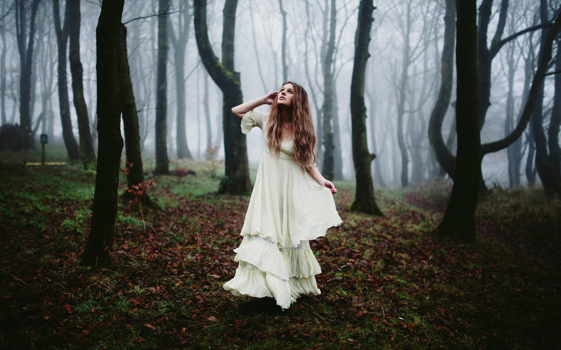 Forest-white-dress-girl-morning-fog_1920x1200.jpg