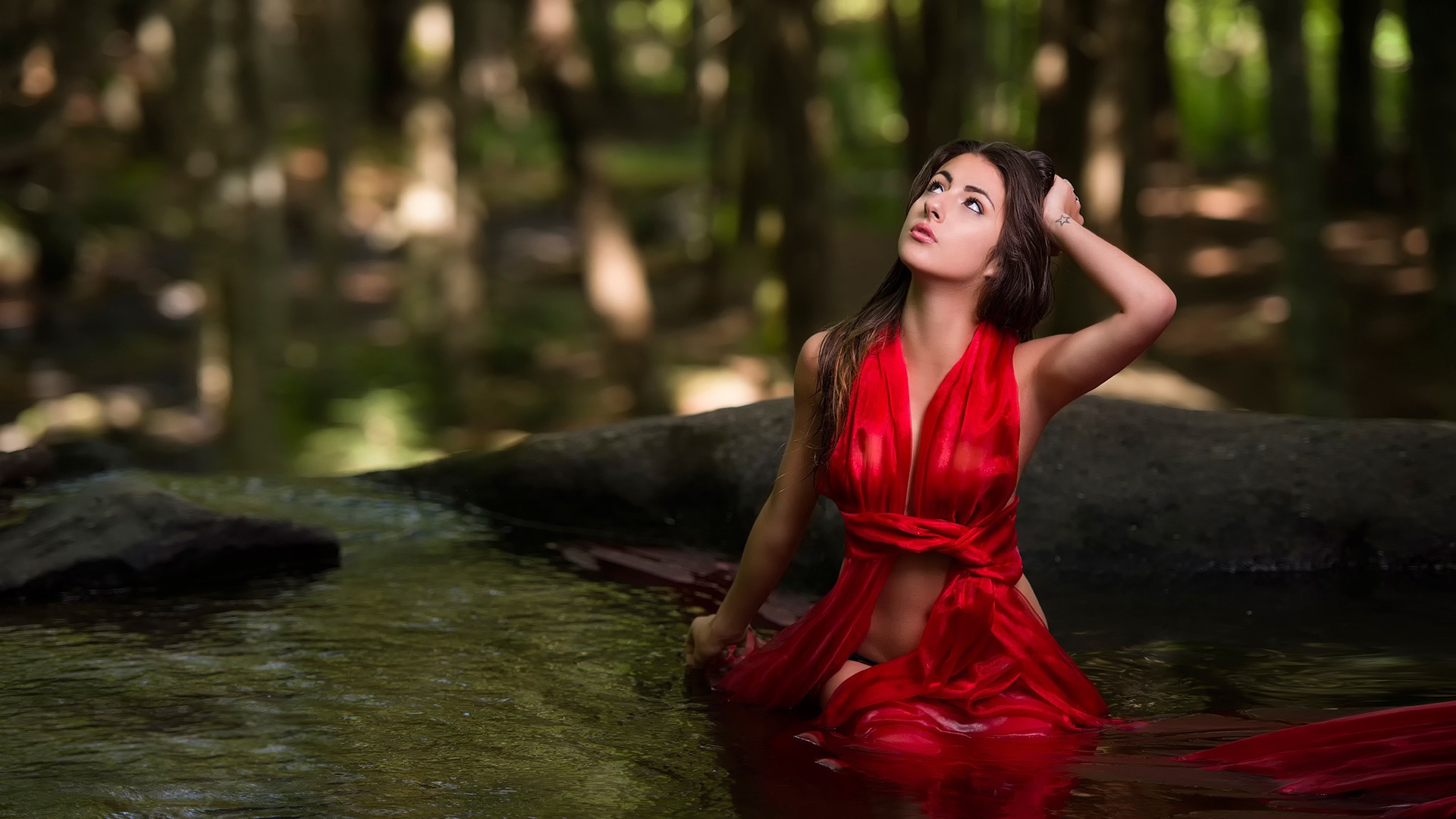 Red-dress-girl-in-water_1920x1080.jpg