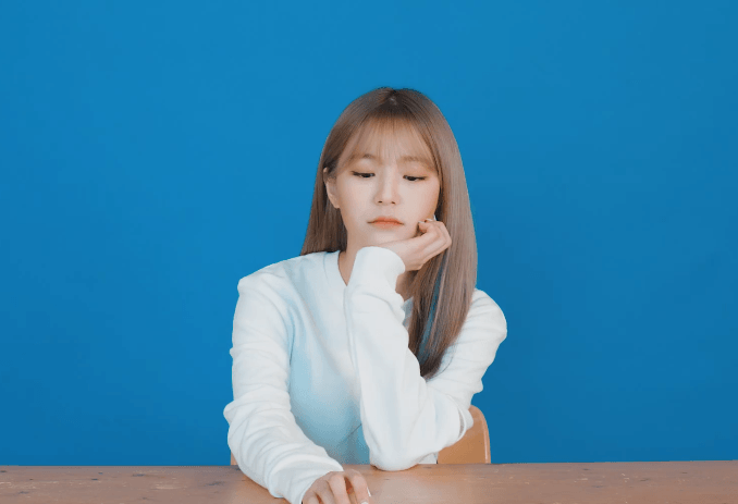 fromis-20190527-130713-000.gif